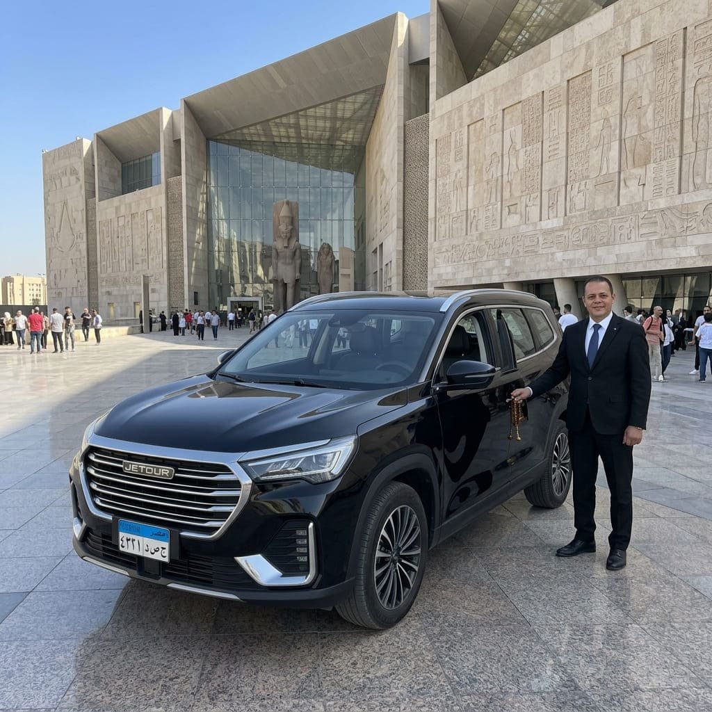 خدمة ليموزين بالسائق أمام المتحف المصري الكبير سيارة جيتور X90 سوداء شركة ليموزين مصر
